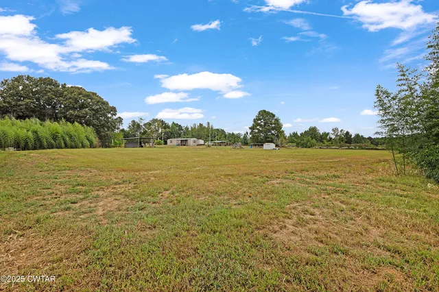 $319,900 | 125 Advent Road, Bolivar, TN 38008