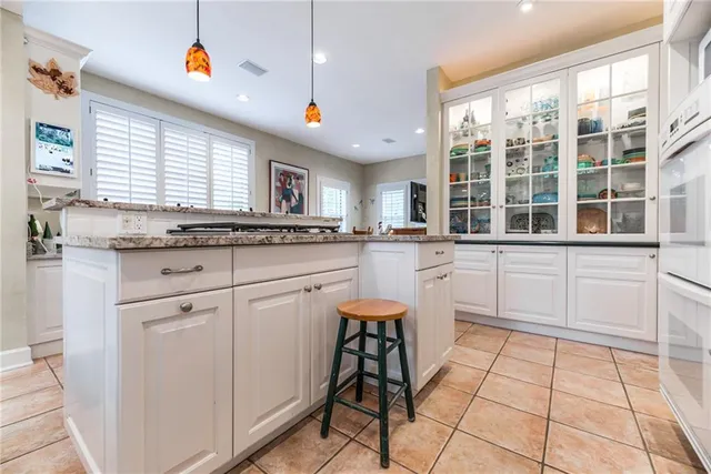 $1,300,000 | 1227 Huntington Road, Kansas City, MO 64113