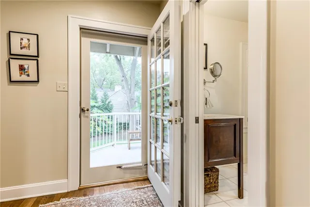 $1,300,000 | 1227 Huntington Road, Kansas City, MO 64113