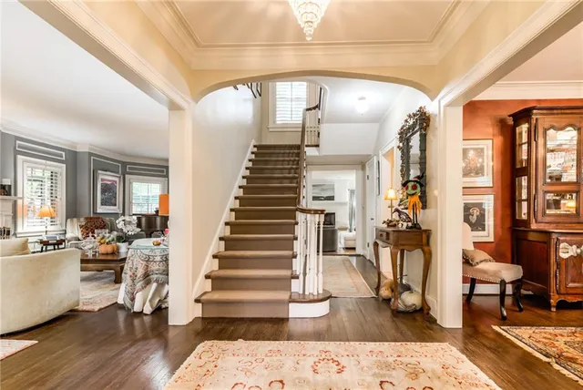 $1,300,000 | 1227 Huntington Road, Kansas City, MO 64113