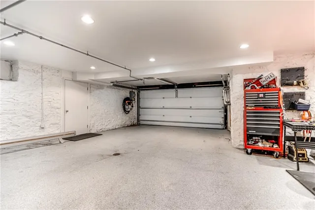 $1,300,000 | 1227 Huntington Road, Kansas City, MO 64113