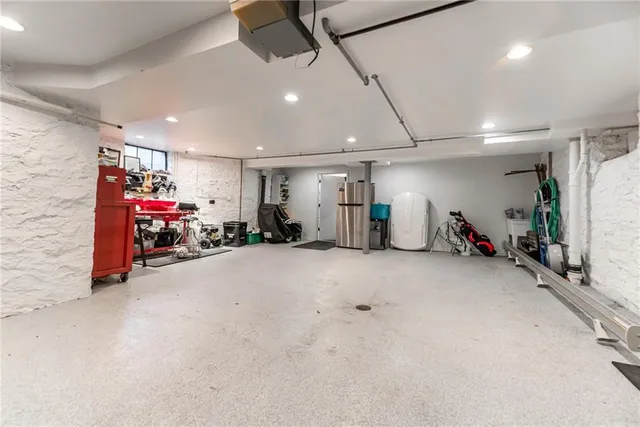 $1,300,000 | 1227 Huntington Road, Kansas City, MO 64113