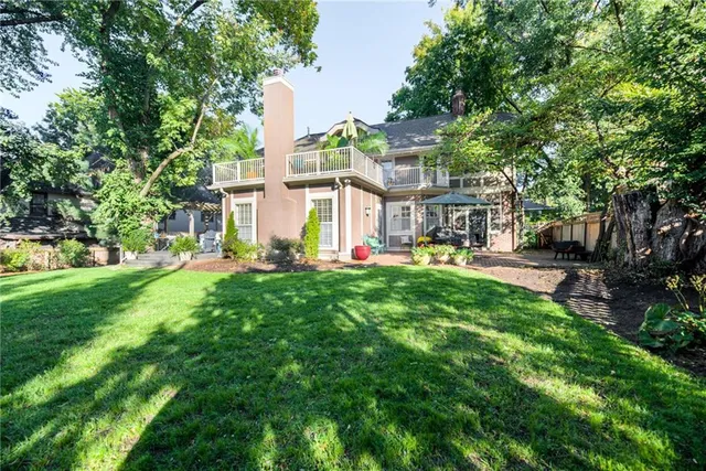 $1,300,000 | 1227 Huntington Road, Kansas City, MO 64113