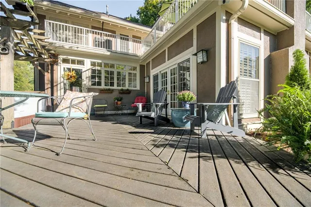 $1,300,000 | 1227 Huntington Road, Kansas City, MO 64113