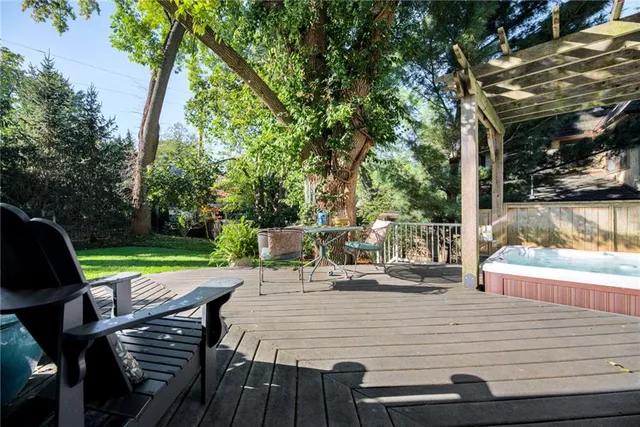 $1,300,000 | 1227 Huntington Road, Kansas City, MO 64113