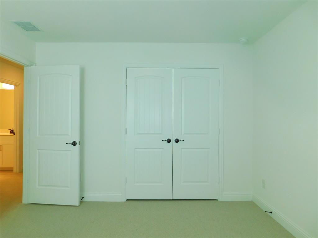2457 Pinnacle Place Corinth, TX 76210 - Photo 23 of 32