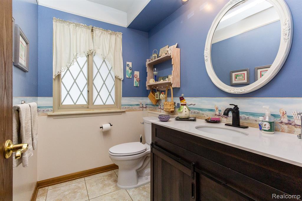 573 Lockmoore Court Rochester Hills, MI 48307 - Photo 30 of 59