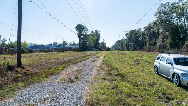 $195,000 | 34131 Highway 16, Denham Springs, LA 70706