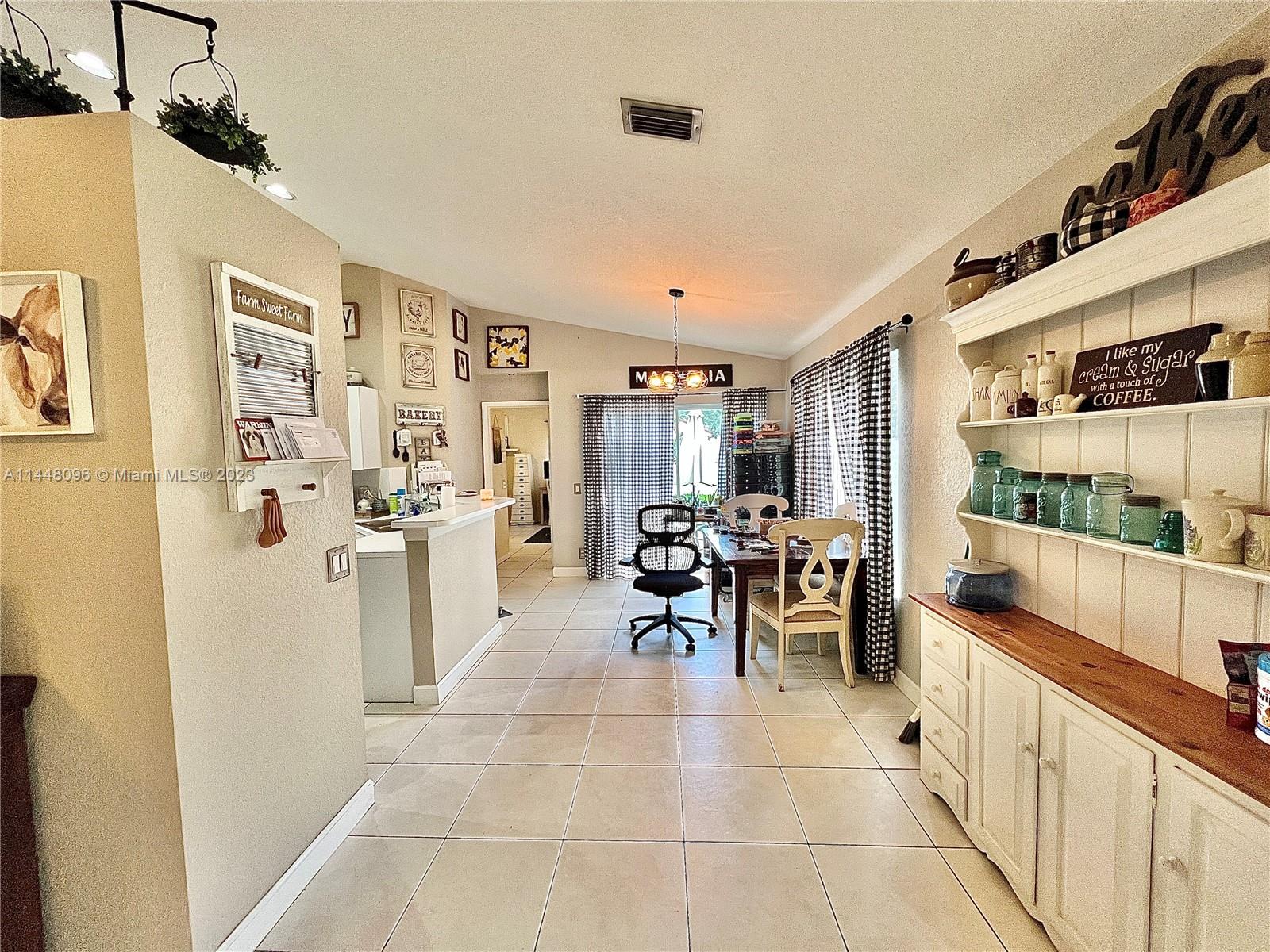 482 Talavera Road Weston, FL 33326 - Photo 8 of 20 Gallery Image 8