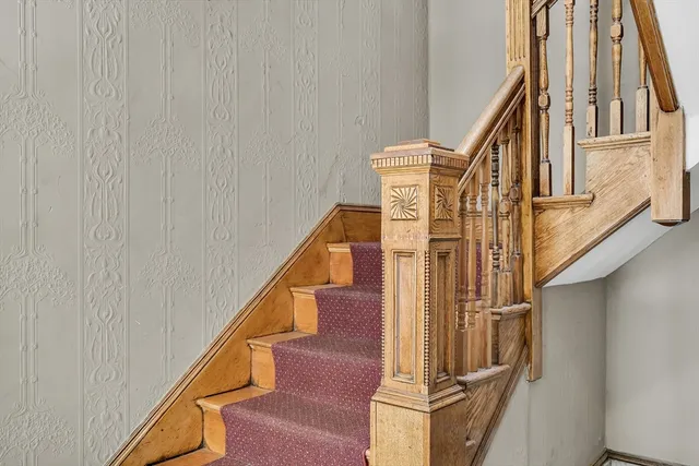 a view of an entryway