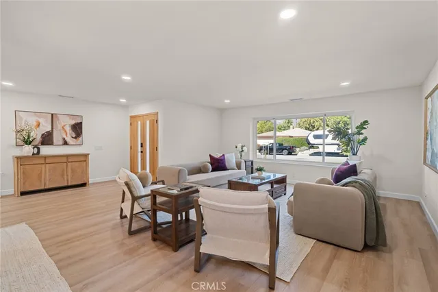 $1,689,000 | 214 Lamar Drive, Claremont, CA 91711