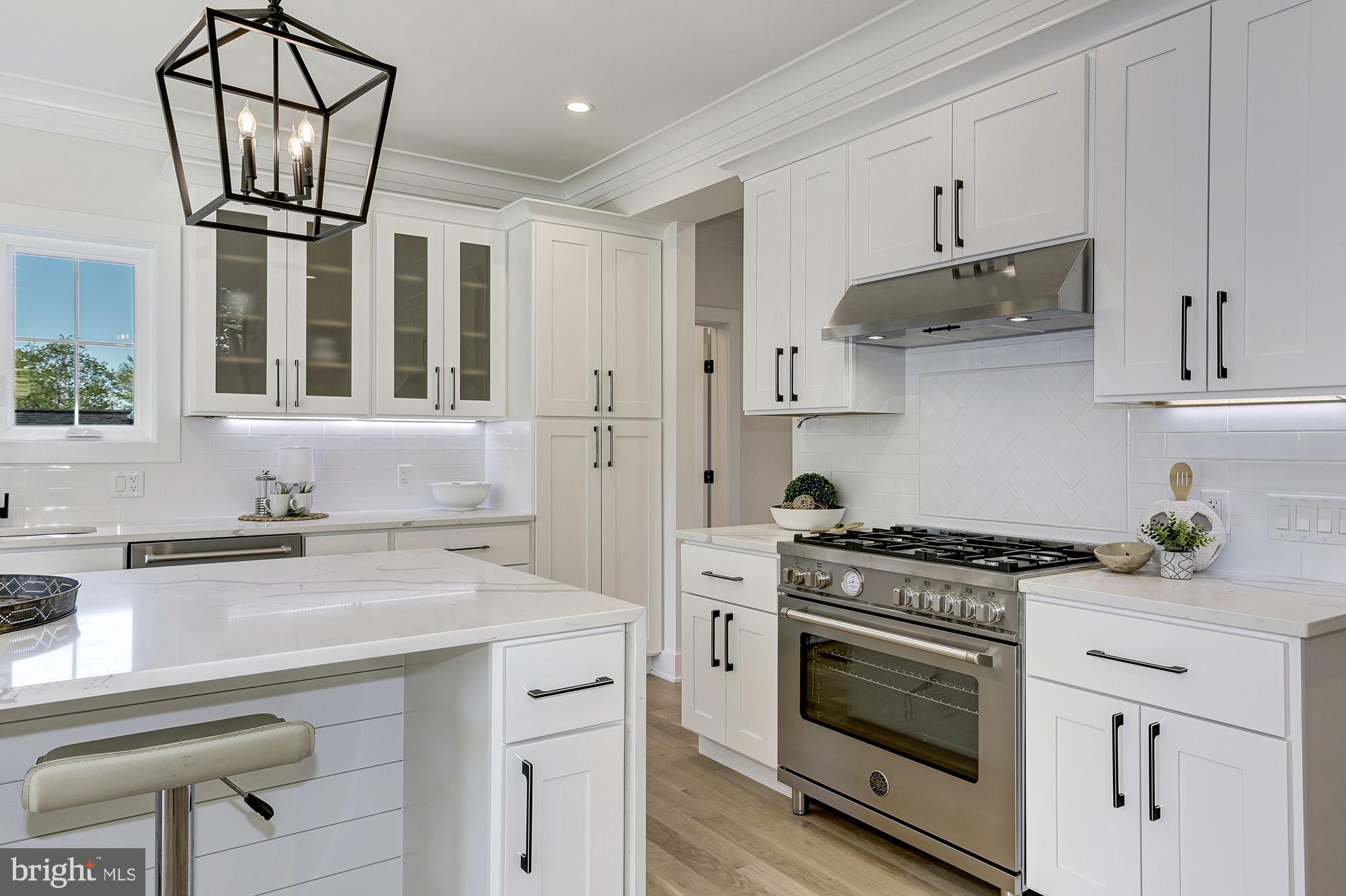 2902 Jennings Road Kensington, MD 20895 - Photo 9 of 42 Kitchen offers 6-burner gas stove