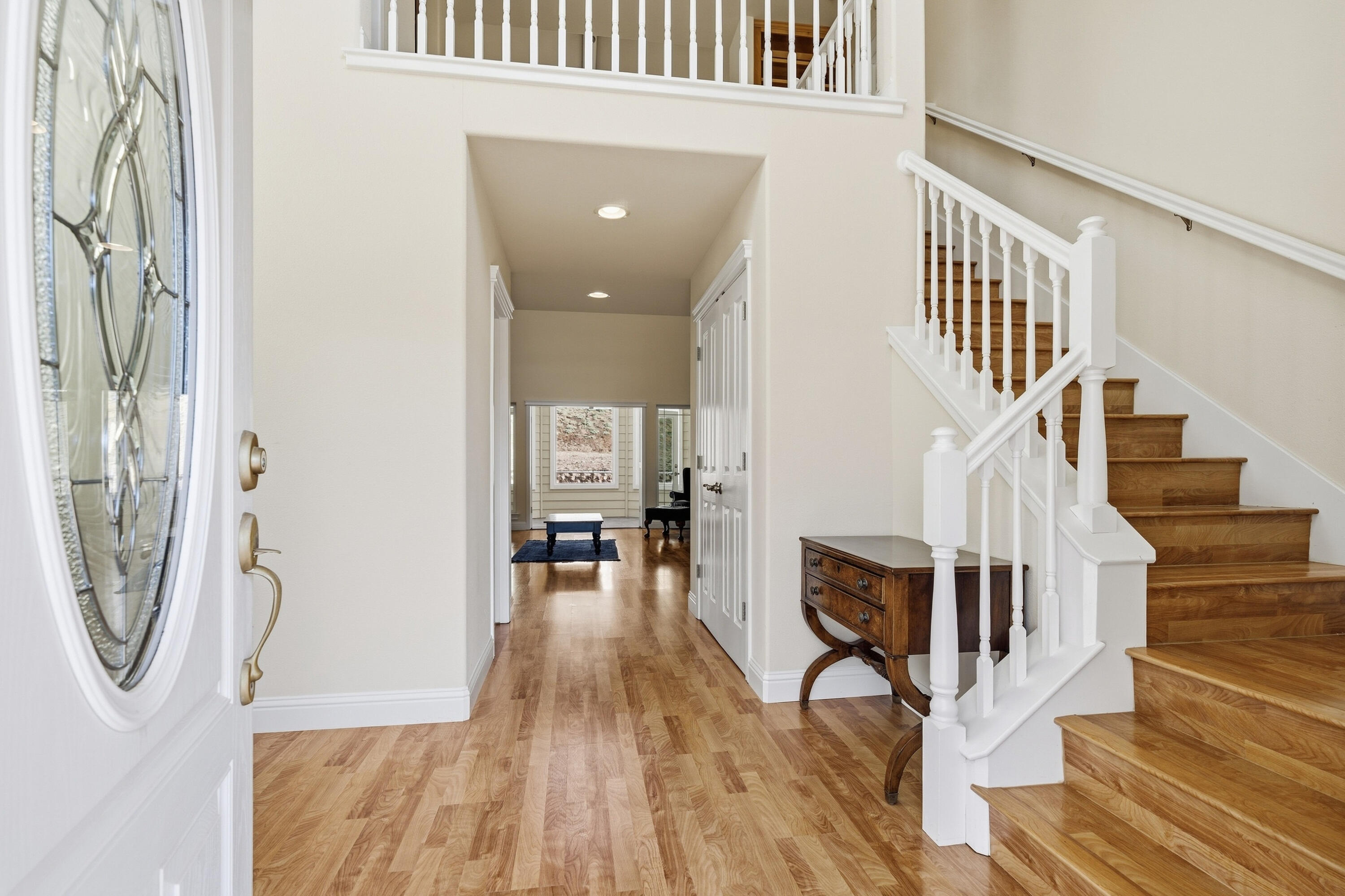 2995 Goose Ranch Road Lewiston, CA 96052 - Photo 9 of 60 Foyer