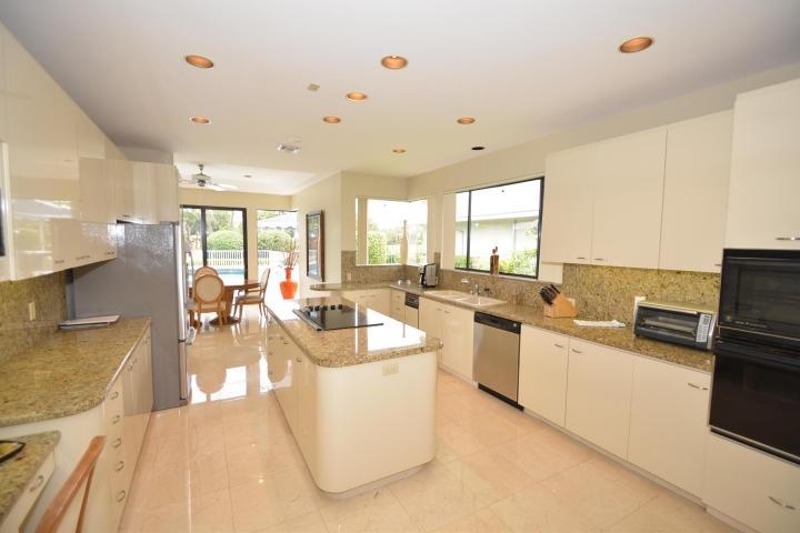 4420 Bocaire Boulevard Boca Raton, FL 33487 - Photo 14 of 25 Kitchen