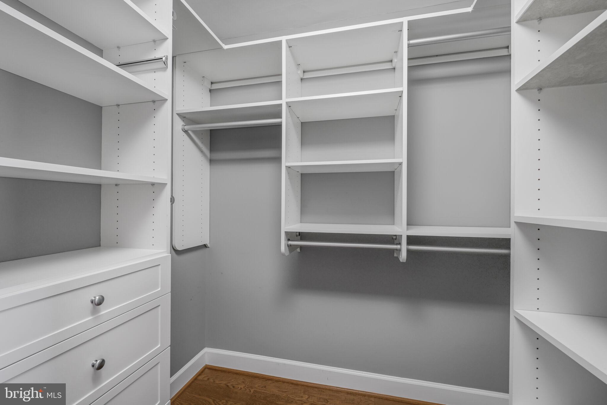 3600 South Glebe Road, Unit 613W Arlington, VA 22202 - Photo 21 of 36 Walk-in Closet