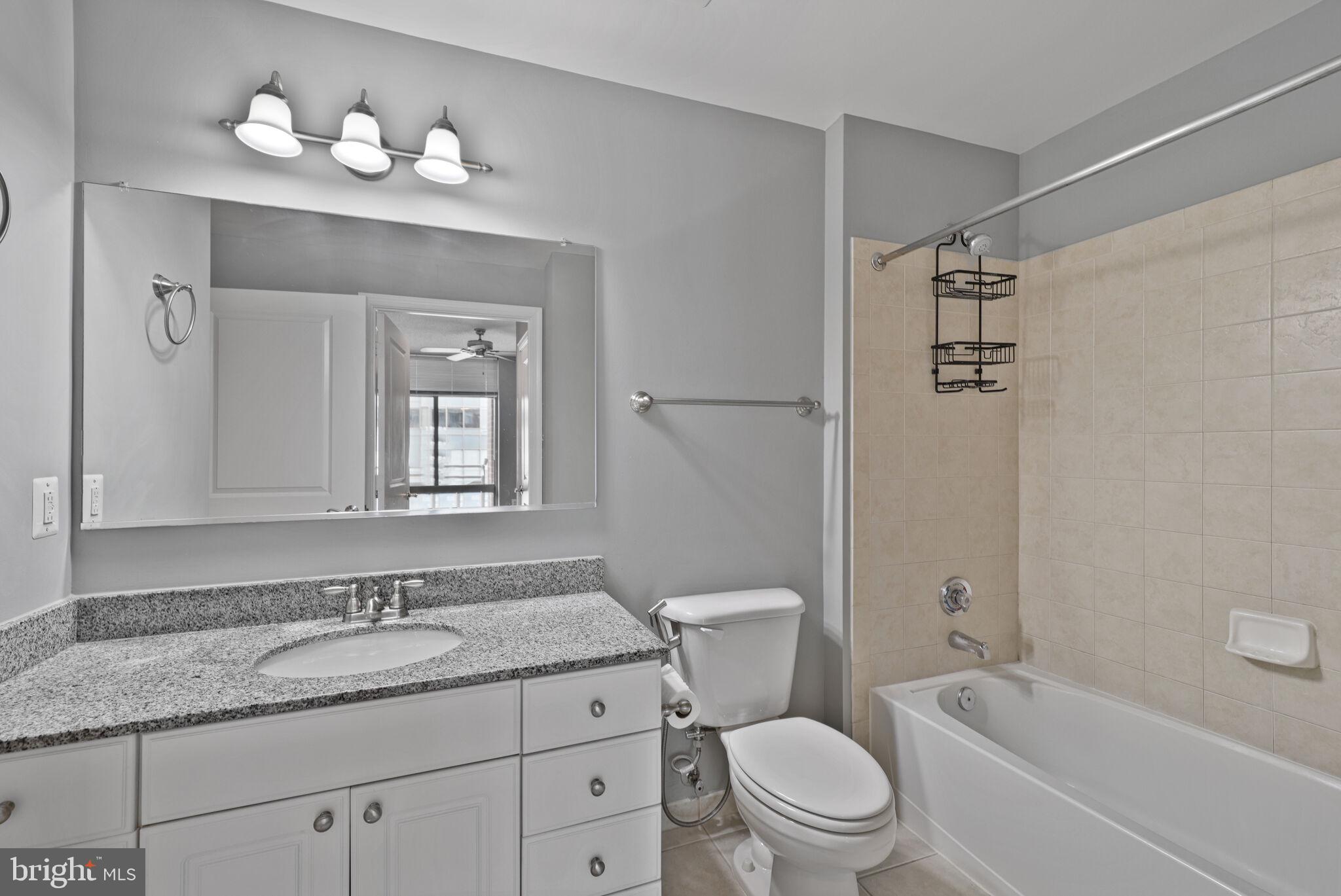 3600 South Glebe Road, Unit 613W Arlington, VA 22202 - Photo 23 of 36 Bathroom