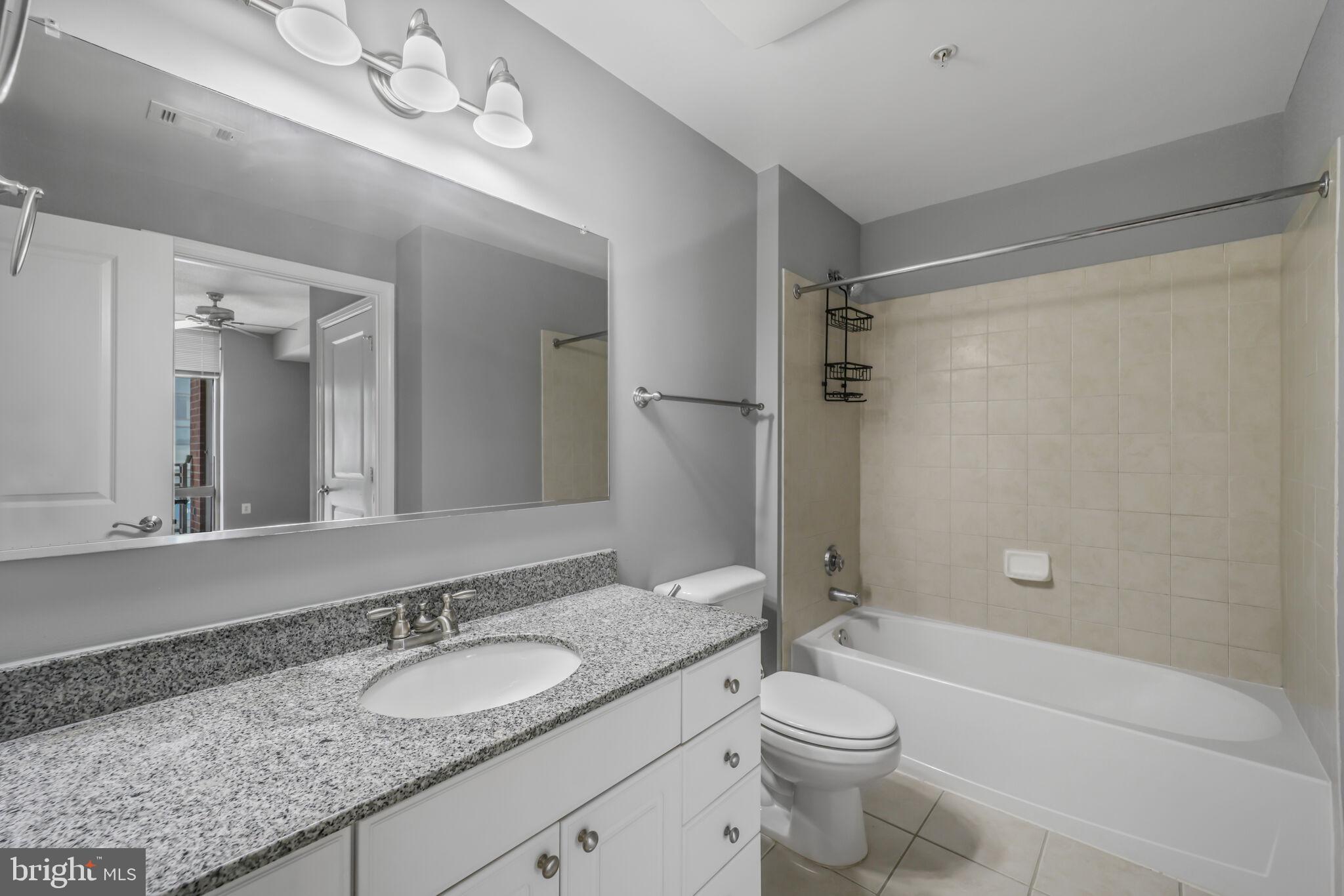 3600 South Glebe Road, Unit 613W Arlington, VA 22202 - Photo 24 of 36 Bathroom