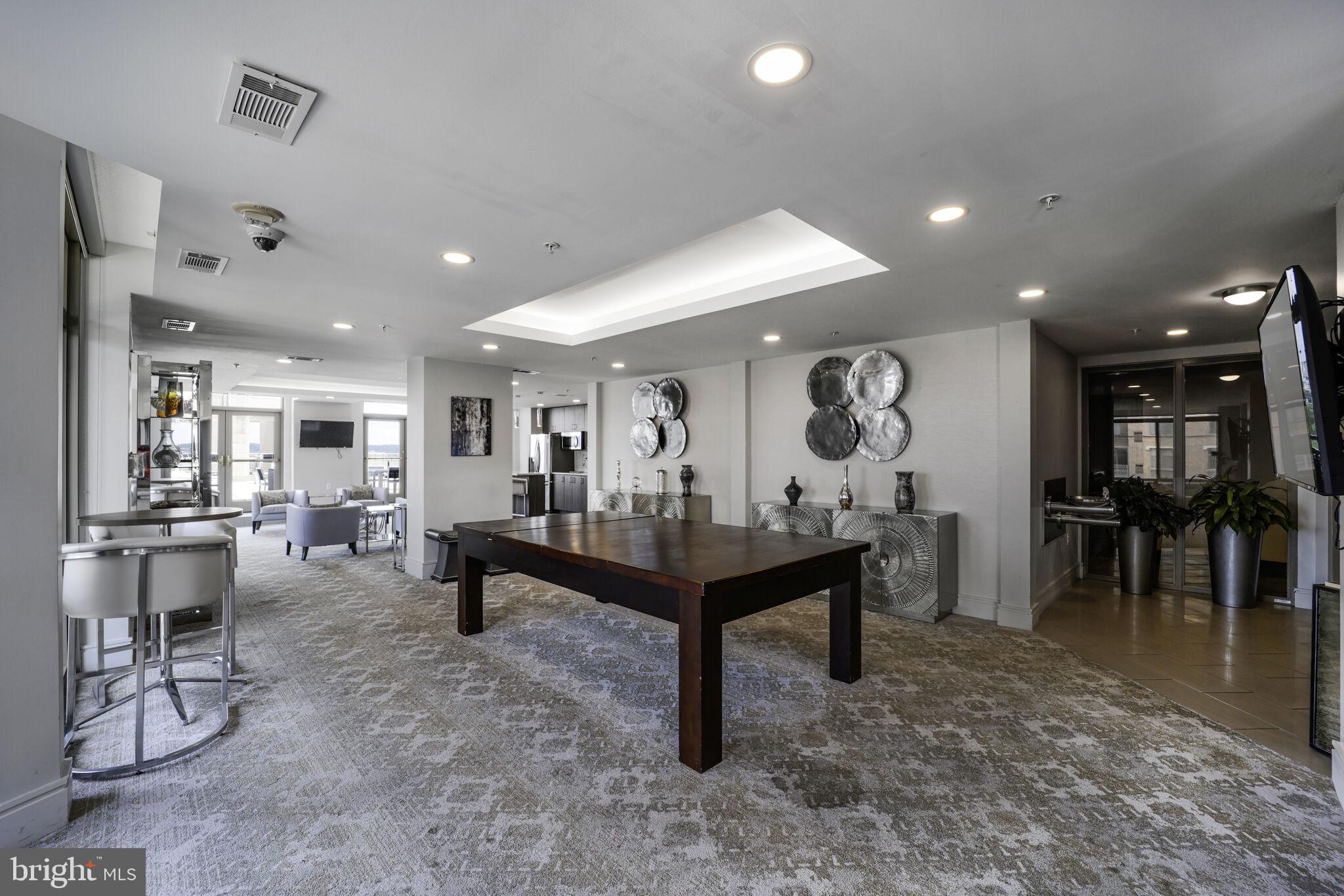 3600 South Glebe Road, Unit 613W Arlington, VA 22202 - Photo 31 of 36 Community Room