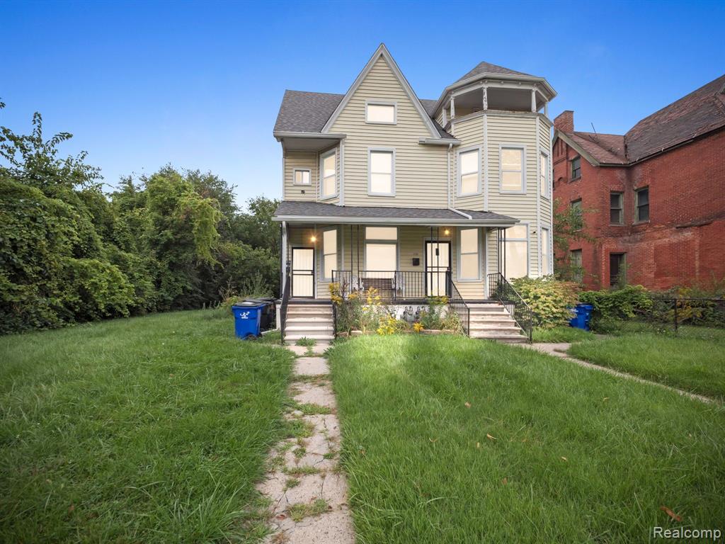 1789 Field Street Detroit, MI 48214 - Photo 2 of 49