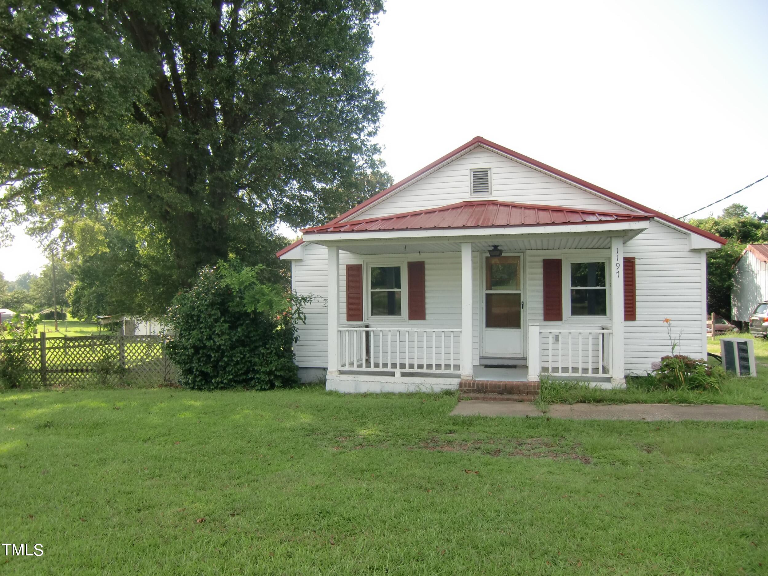 1197 Red Hill Church Road Dunn, NC 28334 - Photo 2 of 64 Exterior Pics (1)