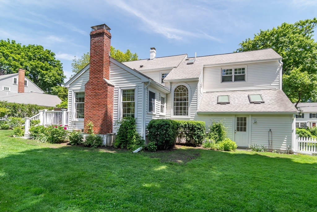 27 Appleby Road Wellesley, MA 02482 - Photo 22 of 23 a front view of a house with garden