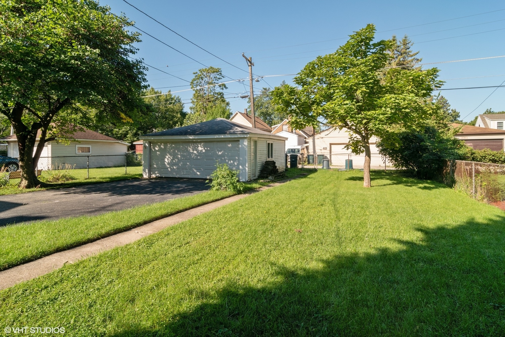 4132 Prairie Avenue Brookfield, IL 60513 - Photo 10 of 10 a view of house with yard in front of it