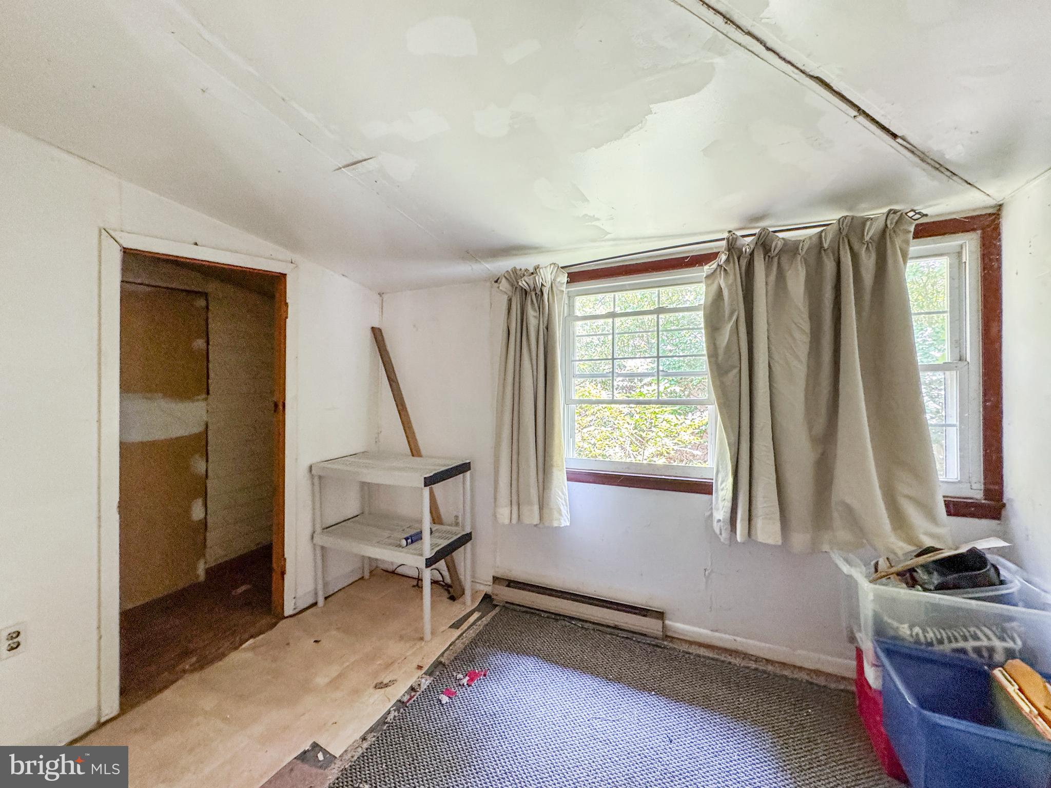 4725 Idlewilde Road Shady Side, MD 20764 - Photo 5 of 28 a view of a room with gym equipment