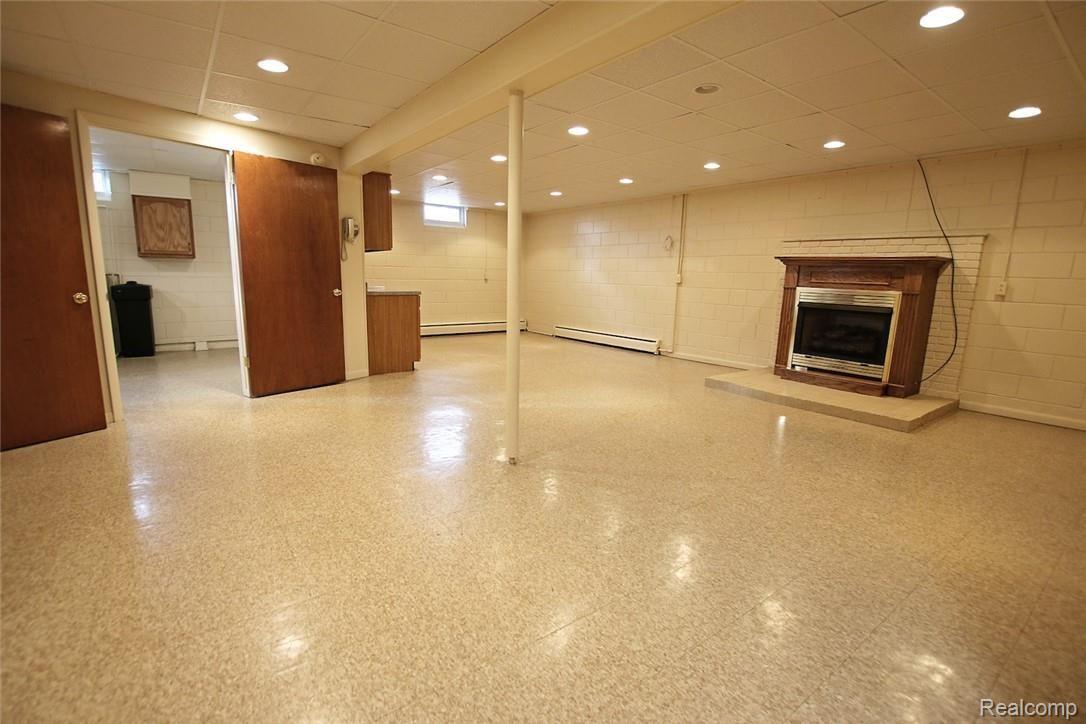 12254 Hill Road Goodrich, MI 48438 - Photo 24 of 52 24) Basement.jpg