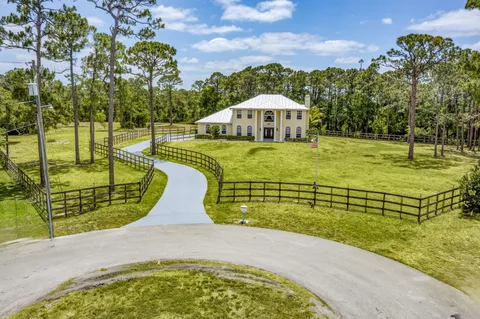 $999,000 | 3202 Southwest Holly Lane, Palm City, FL 34990