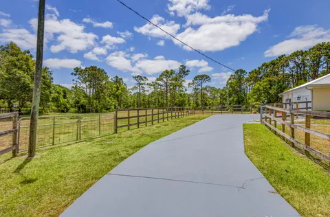 $999,000 | 3202 Southwest Holly Lane, Palm City, FL 34990