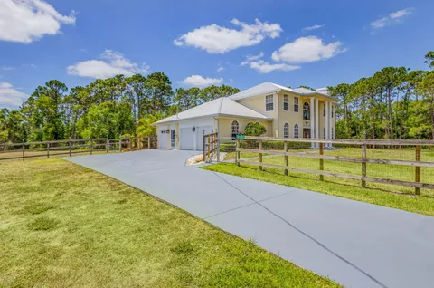 $999,000 | 3202 Southwest Holly Lane, Palm City, FL 34990