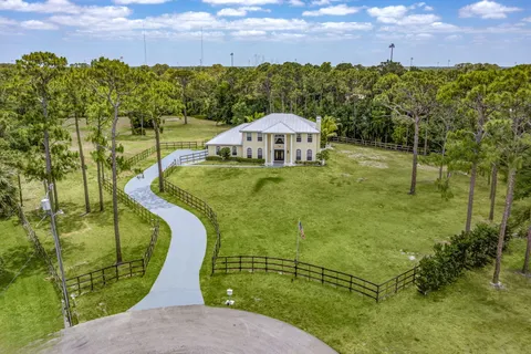 $999,000 | 3202 Southwest Holly Lane, Palm City, FL 34990