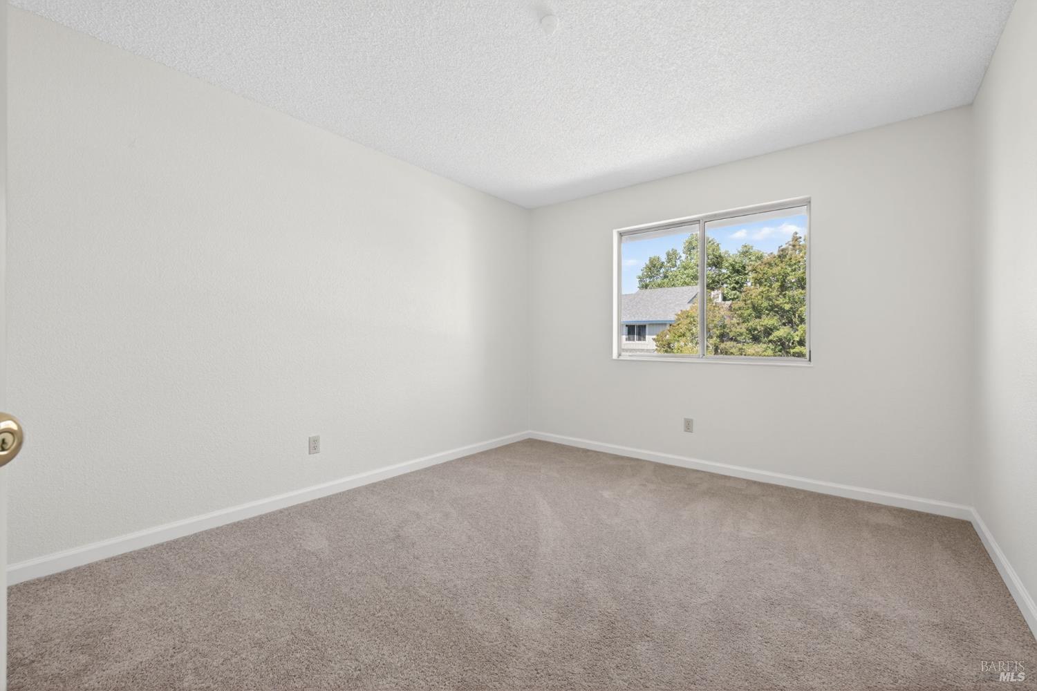 23 Meridian Circle Rohnert Park, CA 94928 - Photo 15 of 42