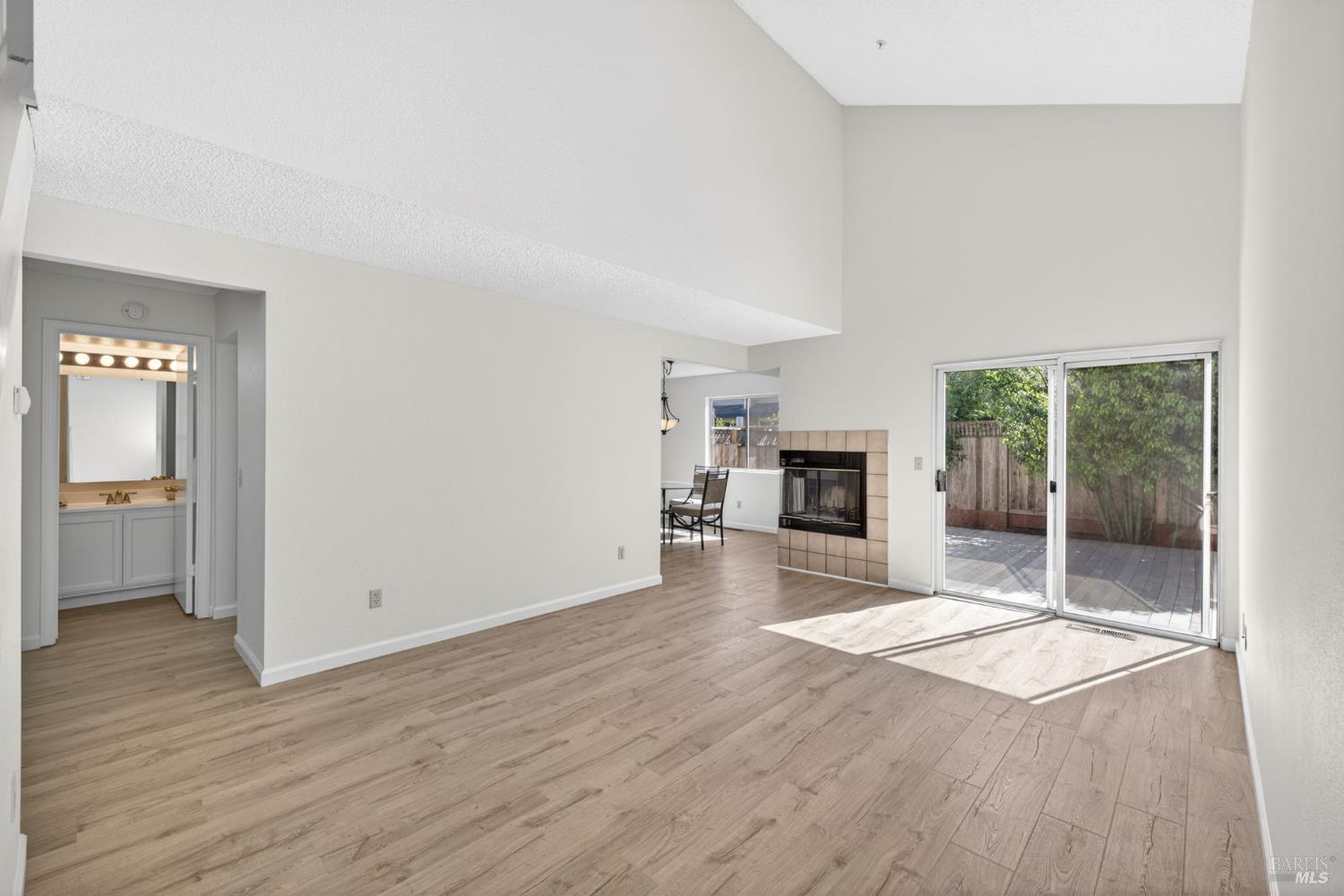 23 Meridian Circle Rohnert Park, CA 94928 - Photo 5 of 42