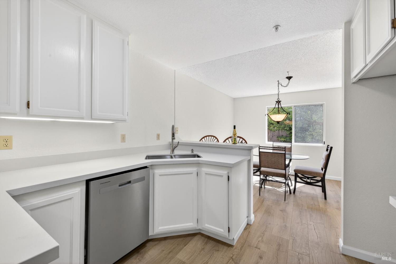 23 Meridian Circle Rohnert Park, CA 94928 - Photo 9 of 42
