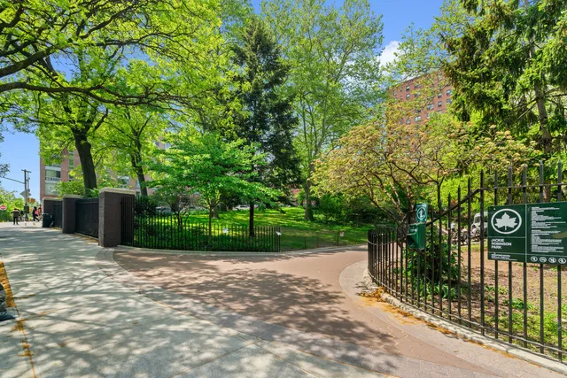 $965,000 | 300 West 145th Street, Unit 1N | Central Harlem