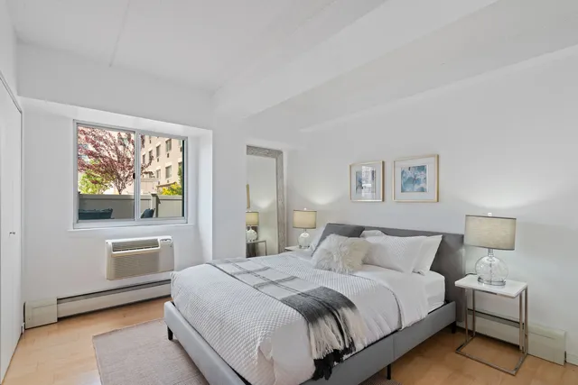 $965,000 | 300 West 145th Street, Unit 1N | Central Harlem