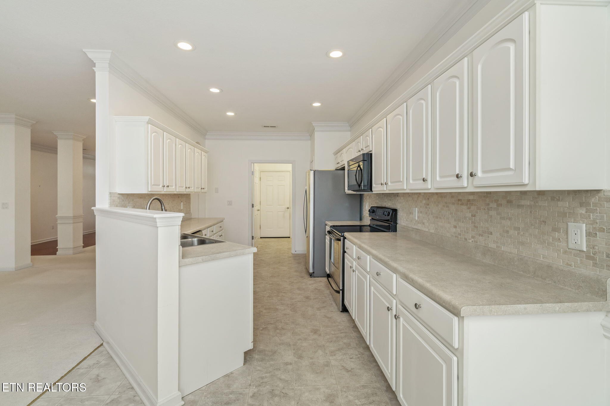 111 Devanshire Court Oak Ridge, TN 37830 - Photo 15 of 41 Gallery Image 15