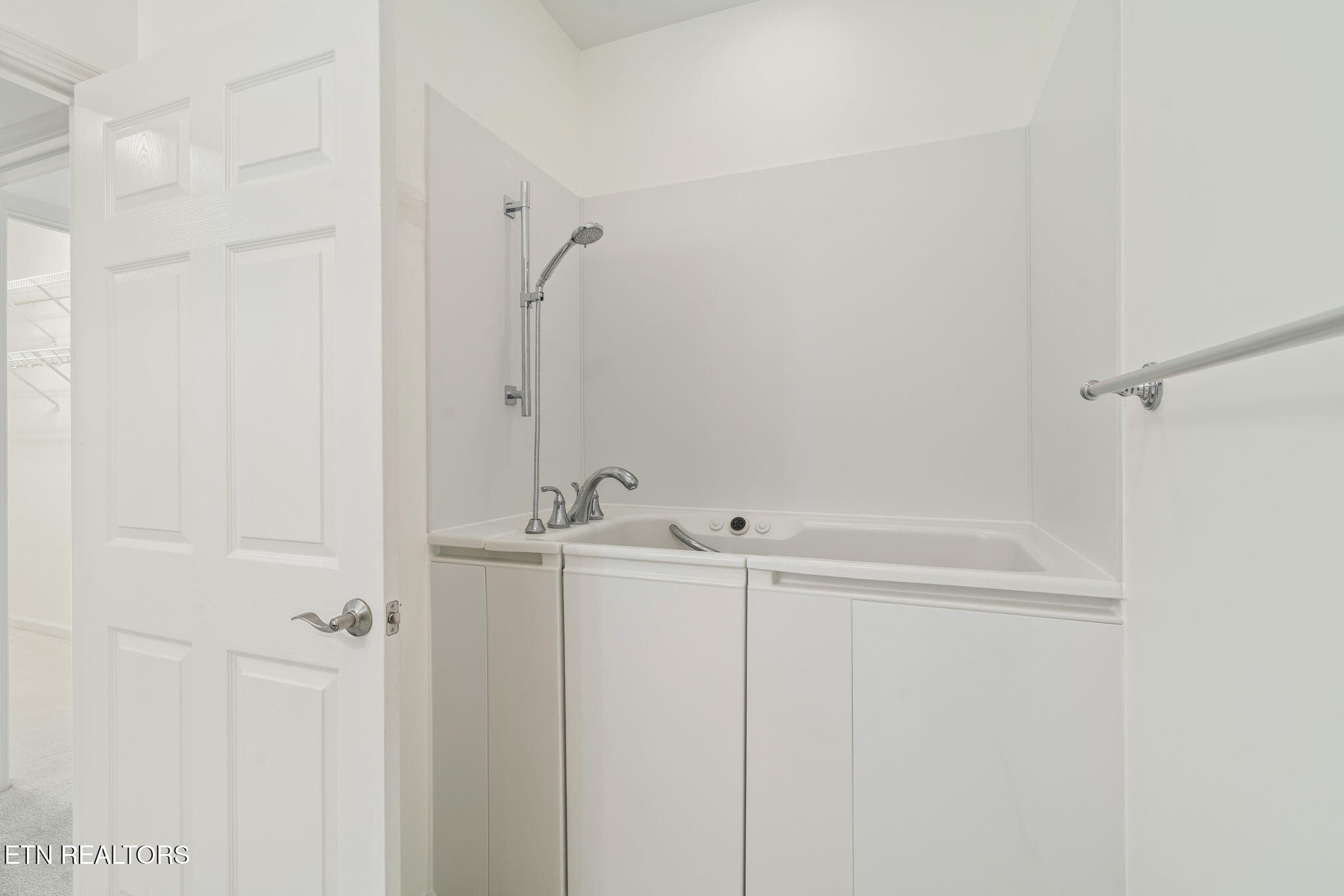 111 Devanshire Court Oak Ridge, TN 37830 - Photo 27 of 41 Gallery Image 27