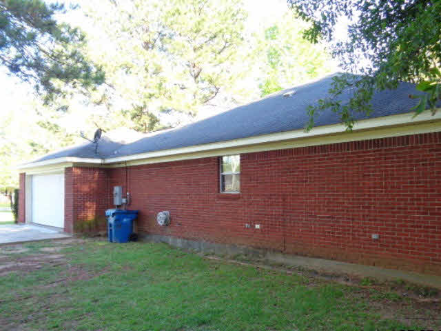 173 Edgewood Court Atmore, AL 36502 - Photo 5 of 36