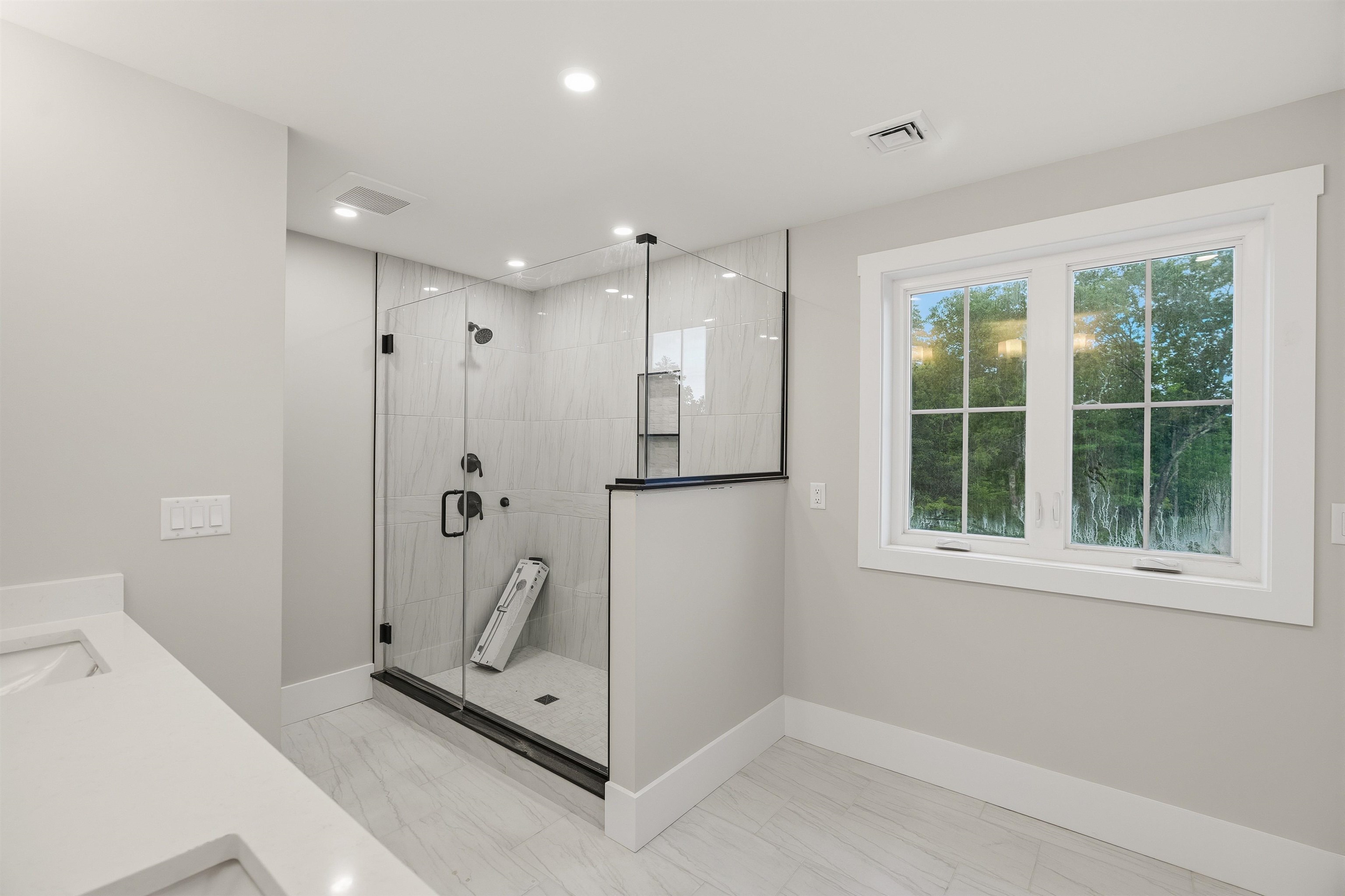 42 Canterbury Road Pelham, NH 03076 - Photo 13 of 30 Gallery Image 13