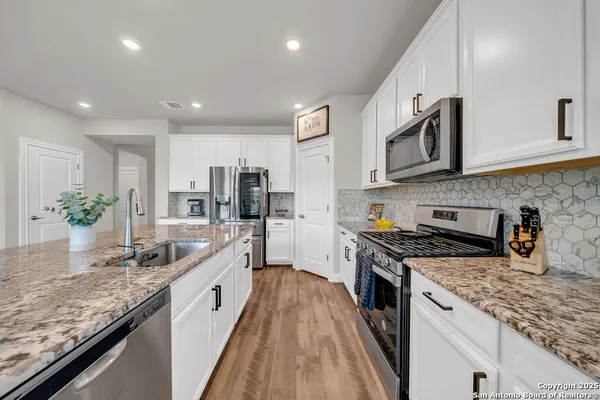 $3,600 | 3527 Grace Way, San Antonio, TX 78261