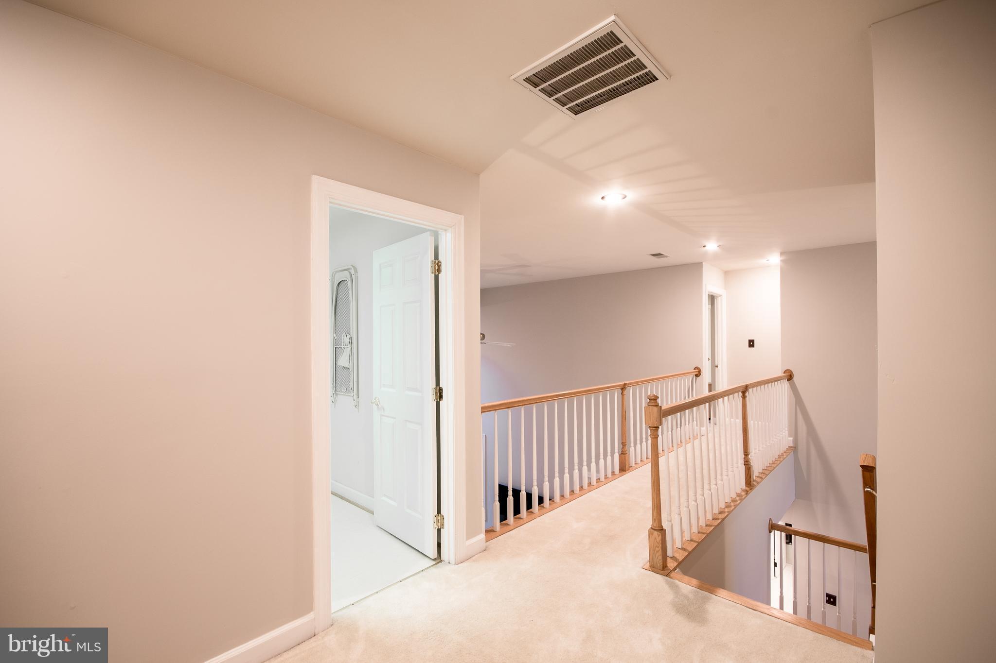 3111 Hunt Road Oakton, VA 22124 - Photo 17 of 30 2nd level catwalk and hallway Sitting Area