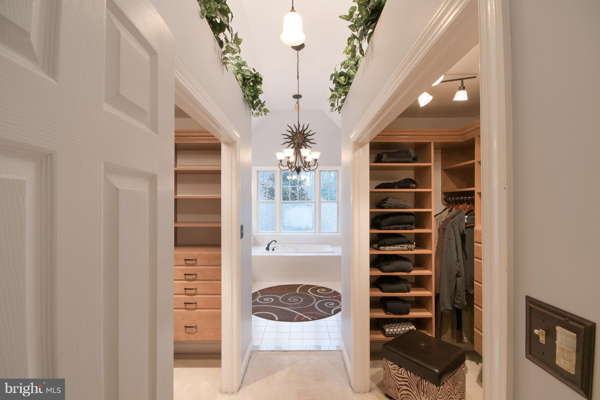 3111 Hunt Road Oakton, VA 22124 - Photo 19 of 30 Dual Master BR Walk-In closets w/ Built-Ins