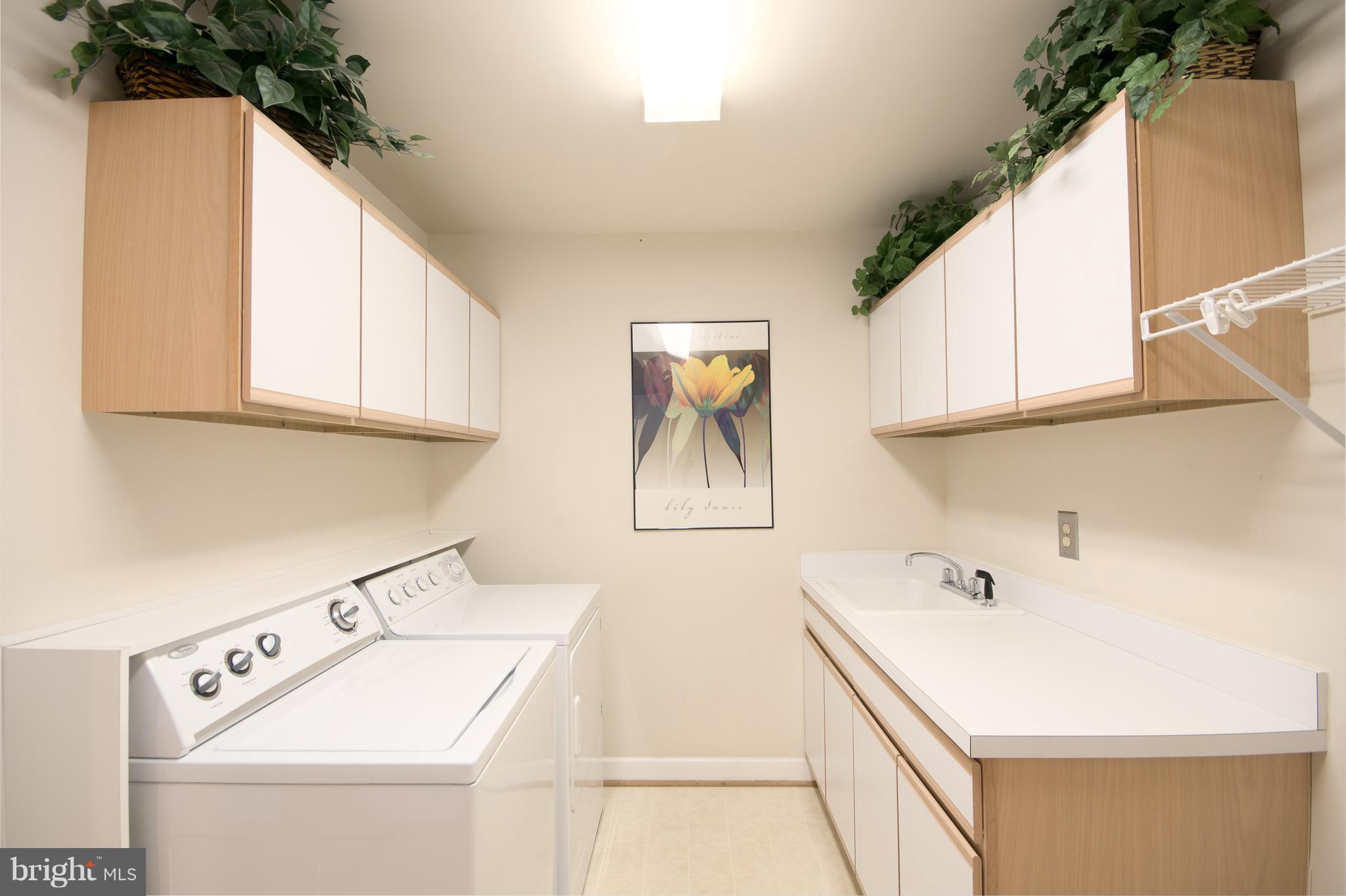 3111 Hunt Road Oakton, VA 22124 - Photo 27 of 30 Upstairs Full Laundry Room