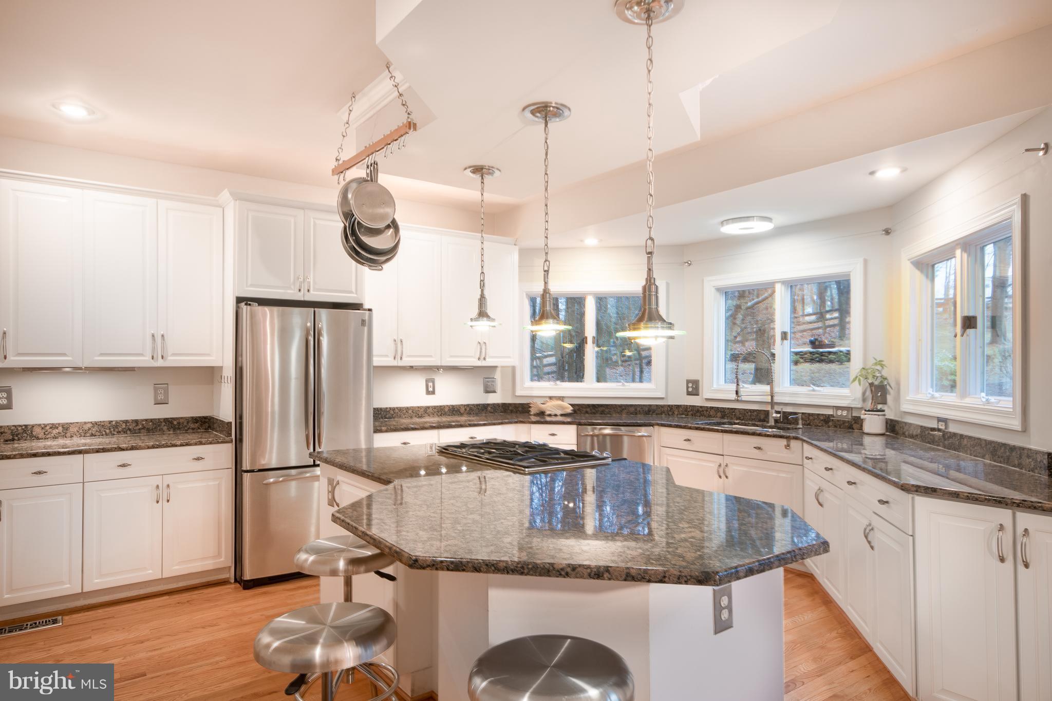 3111 Hunt Road Oakton, VA 22124 - Photo 7 of 30 Renovated Kitchen w/ custom white cabinets