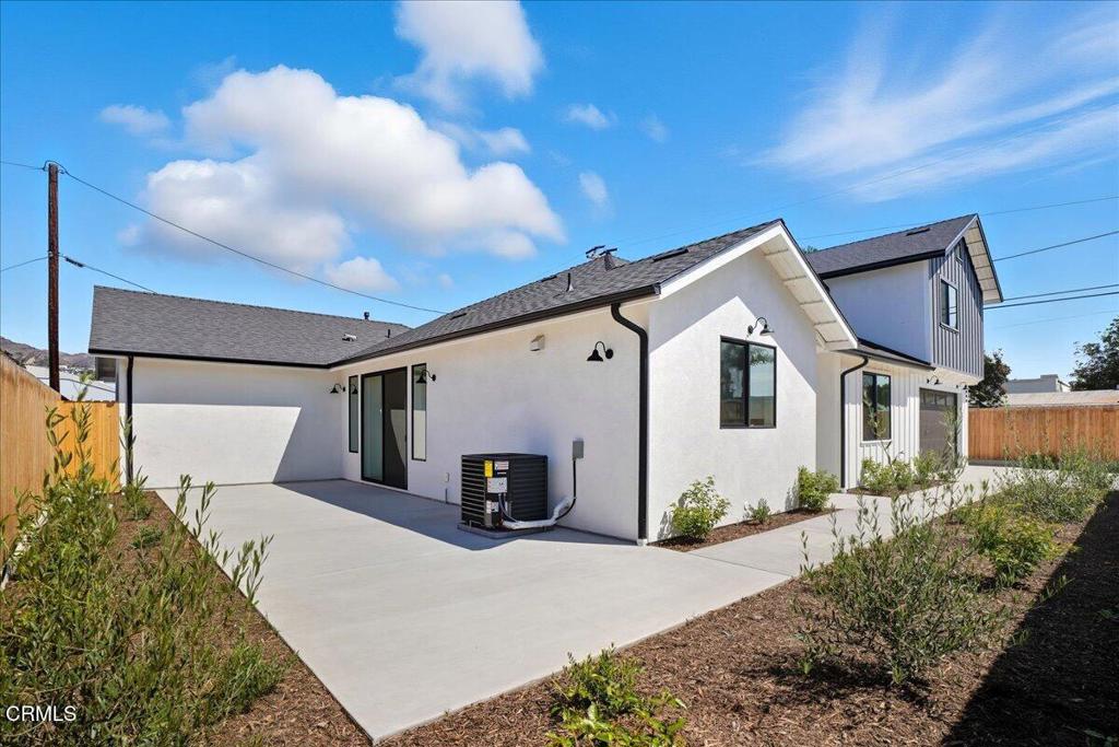 1907 Ocean Avenue Ventura, CA 93001 - Photo 13 of 51 a front view of a house with a yard
