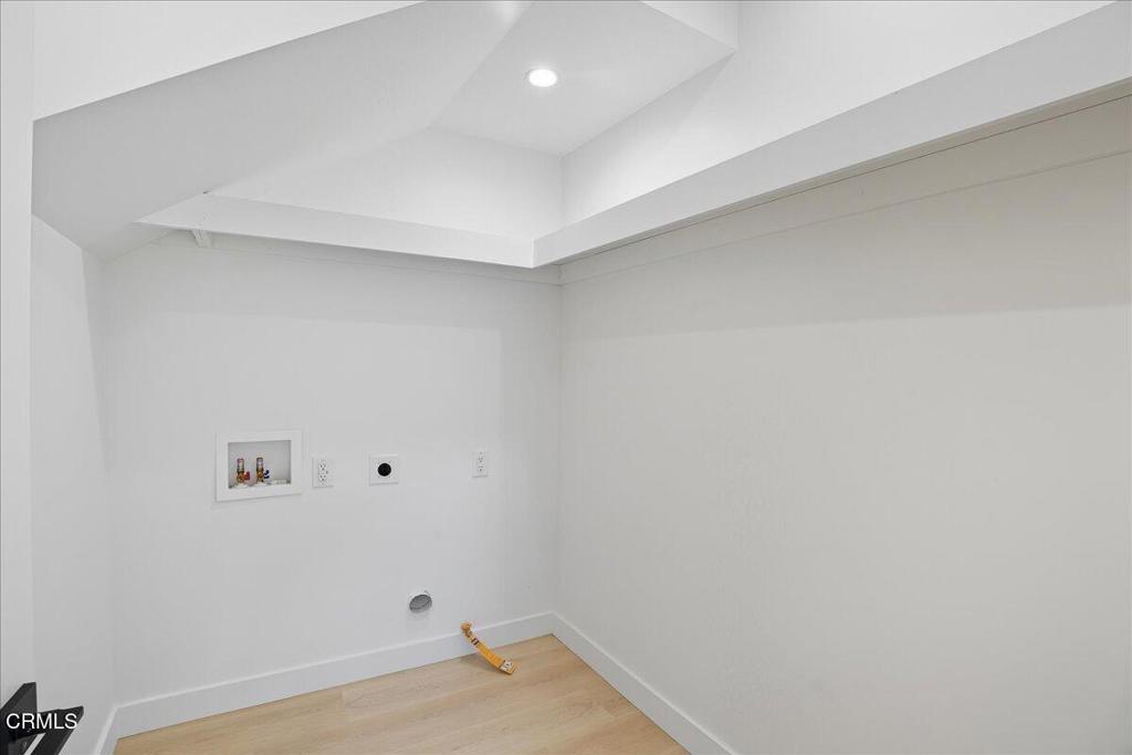 1907 Ocean Avenue Ventura, CA 93001 - Photo 22 of 51 a view of a room