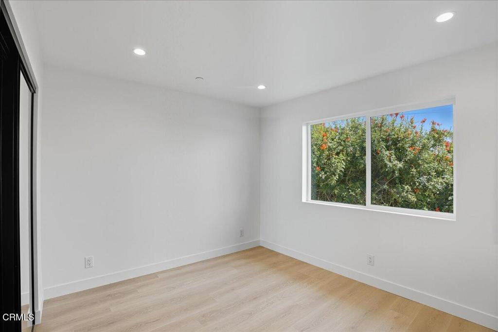 1907 Ocean Avenue Ventura, CA 93001 - Photo 31 of 51 an empty room with a window