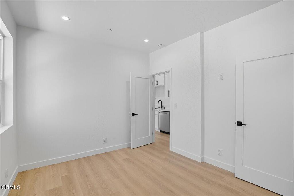 1907 Ocean Avenue Ventura, CA 93001 - Photo 32 of 51 a view of an empty room